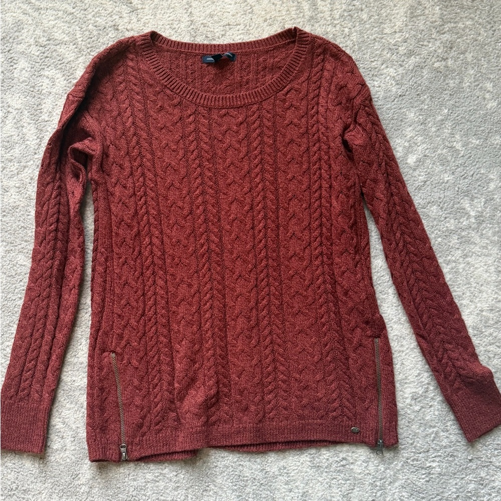 American eagle sweater - size small -